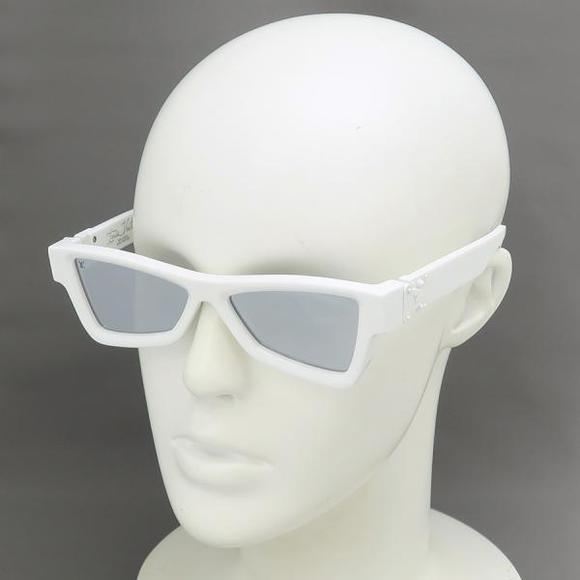 Louis Vuitton Sunglasses - Picture 1 of 9